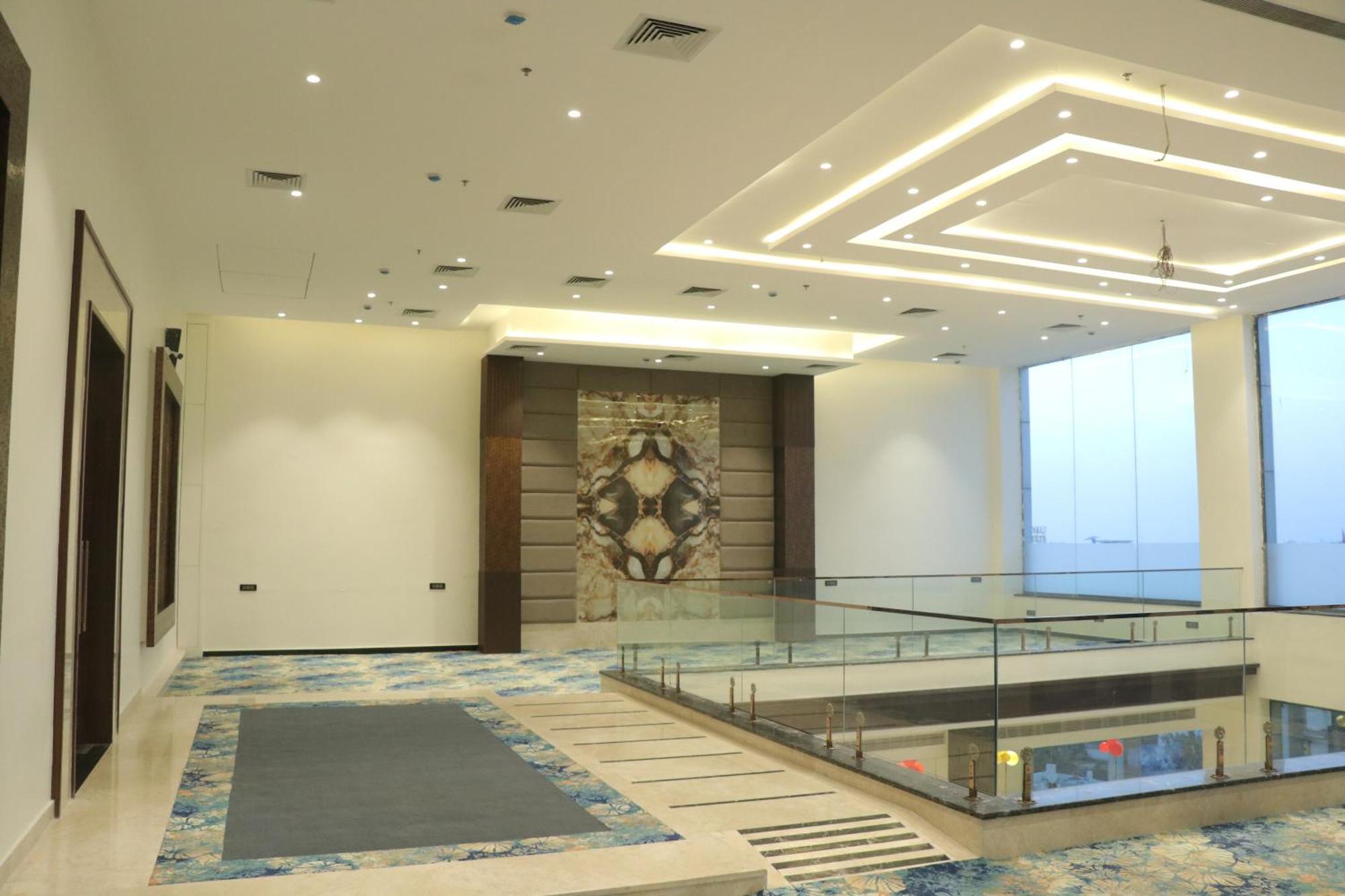 ホテル Pt Moolraj Residency ウーナ エクステリア 写真